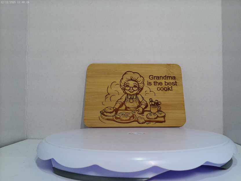"Grandma is the best cook" Breadboard